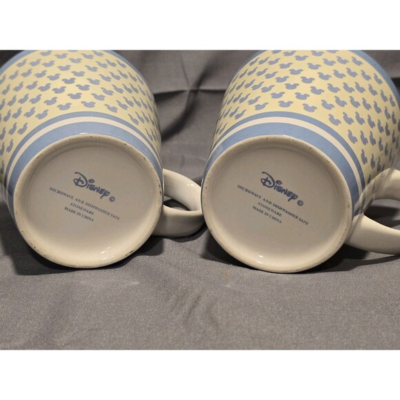 Set Of 2 Chef Mickey Mugs Pale Yellow & Blue - Picture 6 of 10